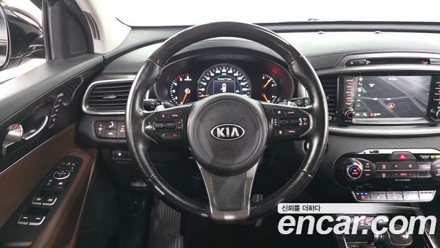 Kia Sorento 2016 — photo 18