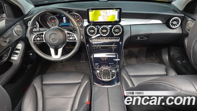 Mercedes-Benz C-Class 2020 — photo 10