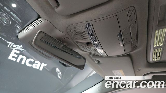 Mercedes-Benz C-Class 2020 — photo 26