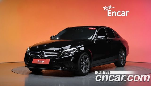 Mercedes-Benz C-Class 2020 — photo 1