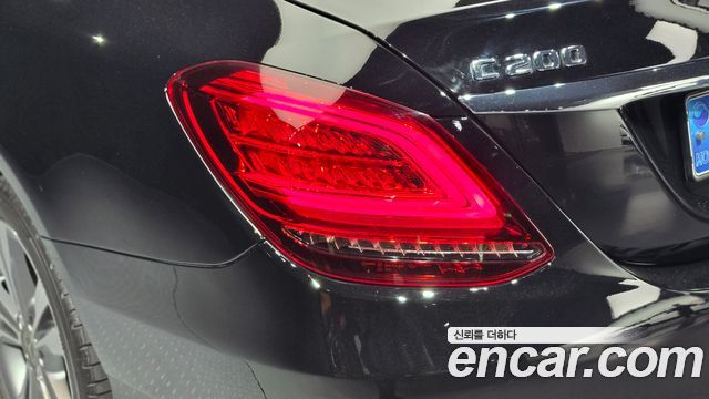 Mercedes-Benz C-Class 2020 — photo 9