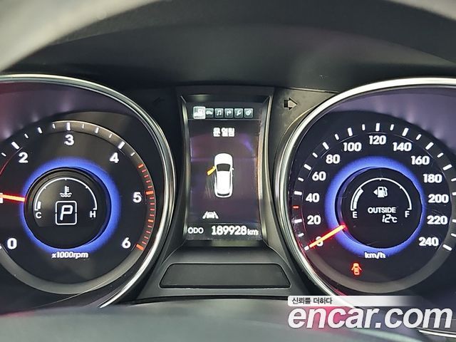 Hyundai Santafe 2015 — photo 7