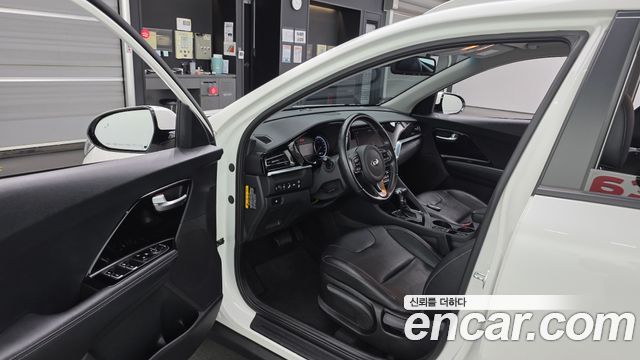 Kia Niro 2021 — photo 13