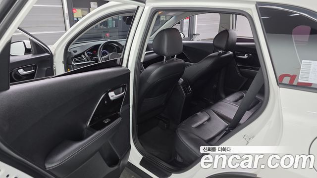 Kia Niro 2021 — photo 17