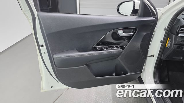 Kia Niro 2021 — photo 14
