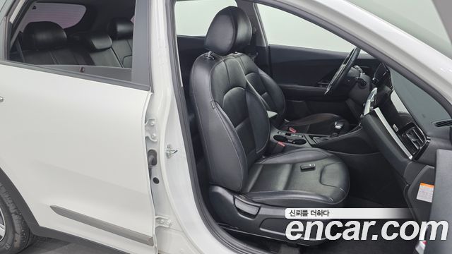Kia Niro 2021 — photo 16
