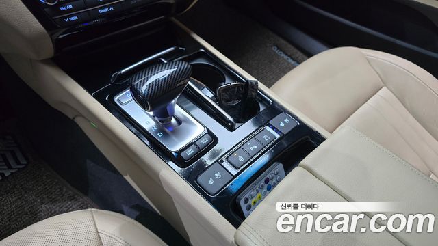 Genesis G80 2018 — photo 9