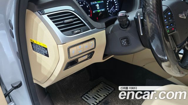 Genesis G80 2018 — photo 18