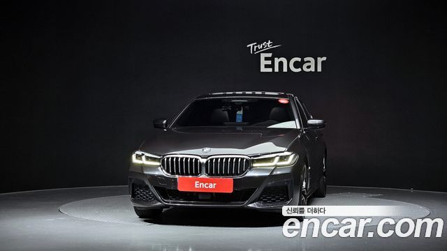 BMW 5-Series 2021 — photo 3