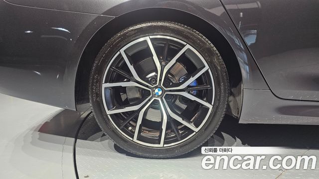 BMW 5-Series 2021 — photo 5