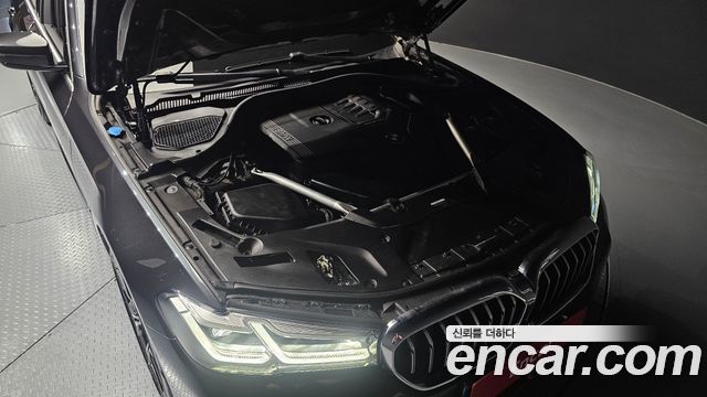 BMW 5-Series 2021 — photo 6
