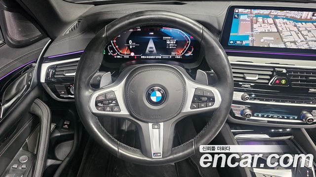 BMW 5-Series 2021 — photo 19