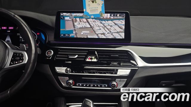 BMW 5-Series 2021 — photo 20
