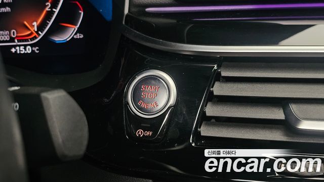 BMW 5-Series 2021 — photo 28