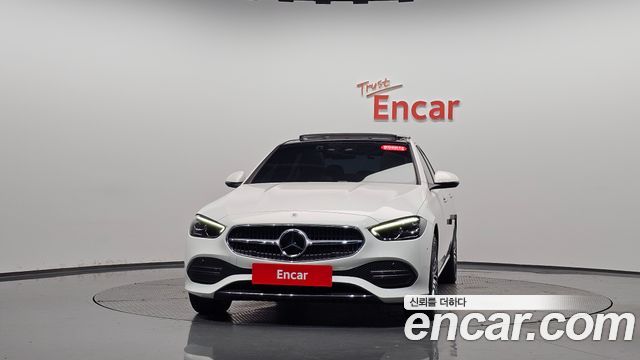 Mercedes-Benz C-Class 2023 — photo 3
