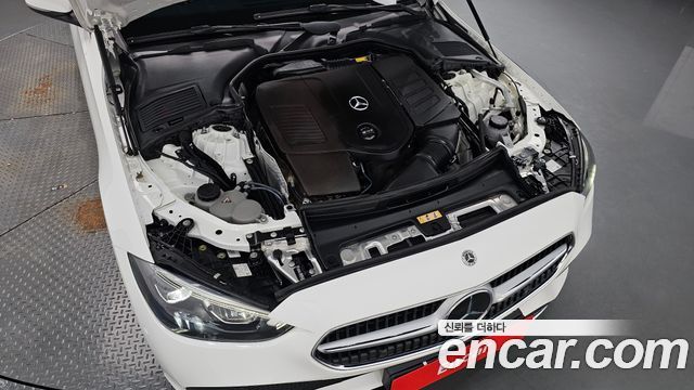 Mercedes-Benz C-Class 2023 — photo 6