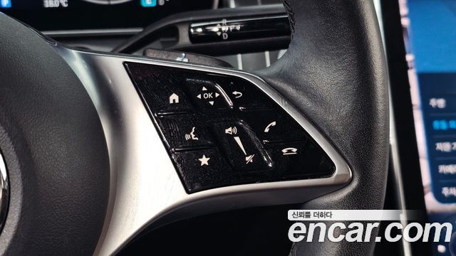 Mercedes-Benz C-Class 2023 — photo 21