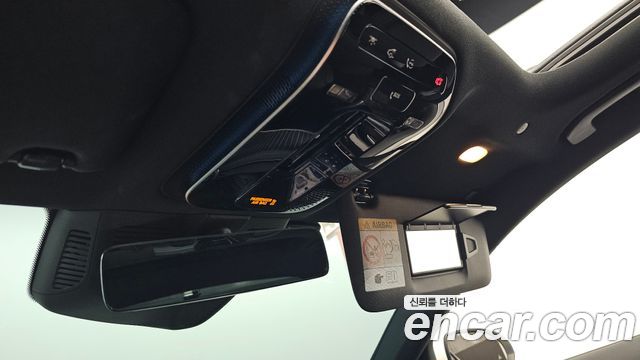 Mercedes-Benz C-Class 2023 — photo 29