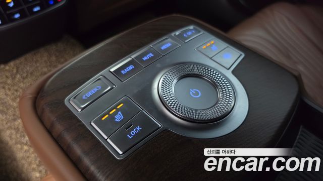 Genesis G80 2022 — photo 25