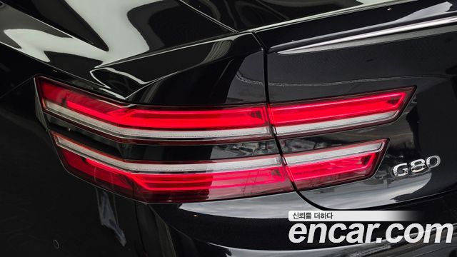 Genesis G80 2022 — photo 9