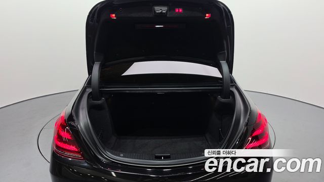 Mercedes-Benz S-Class 2018 — photo 20