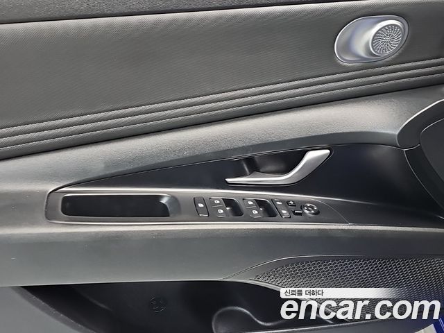 Hyundai AVANTE 2021 — photo 15