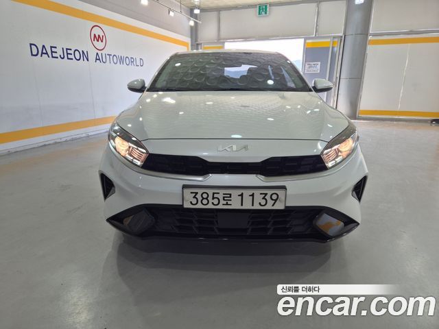 Kia K3 2023 — photo 1