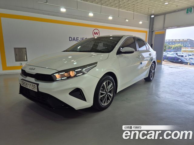 Kia K3 2023 — photo 2
