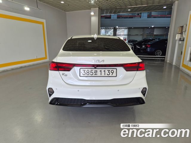 Kia K3 2023 — photo 4