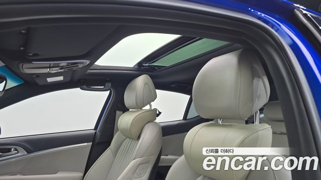 Genesis G70 2021 — photo 16