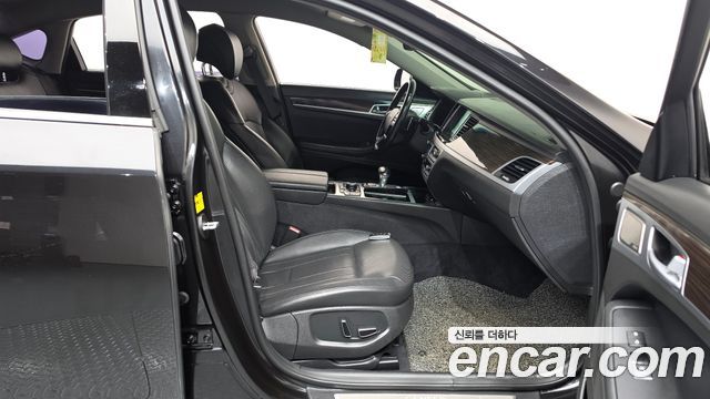 Genesis G80 2018 — photo 11