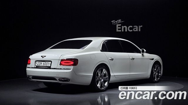 Bentley Flying Spur 2015 — photo 2