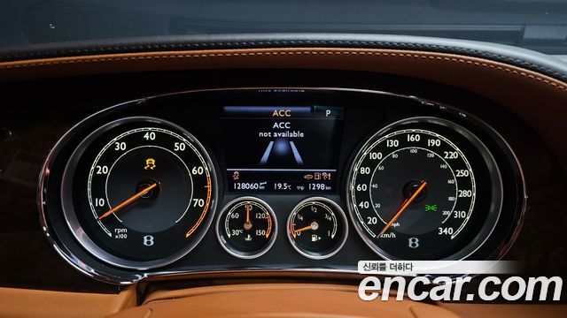 Bentley Flying Spur 2015 — photo 8