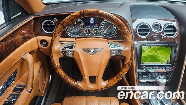 Bentley Flying Spur 2015 — photo 13