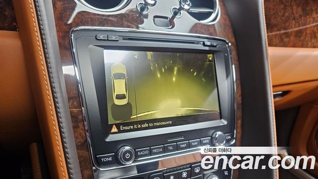 Bentley Flying Spur 2015 — photo 15