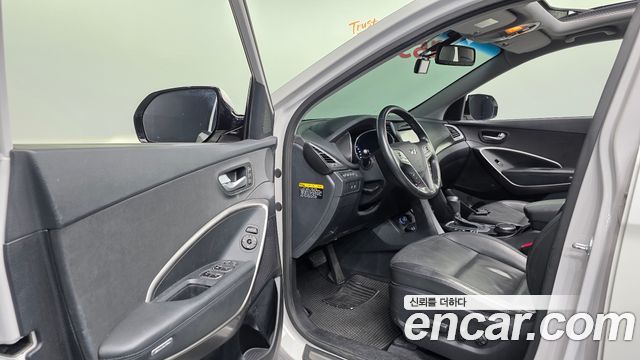 Hyundai Santafe 2016 — photo 13