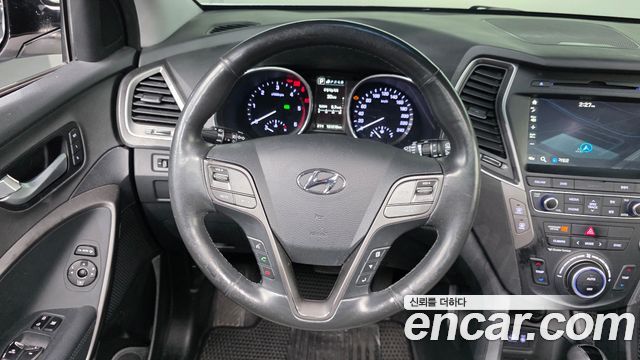Hyundai Santafe 2016 — photo 19
