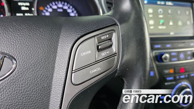 Hyundai Santafe 2016 — photo 24