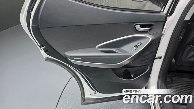 Hyundai Santafe 2016 — photo 15