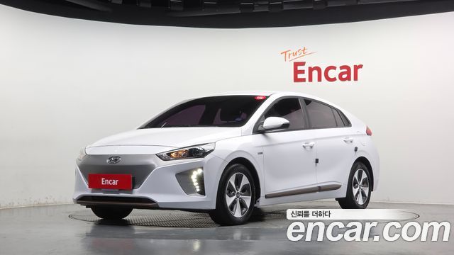 Hyundai Ioniq 2018 — photo 1