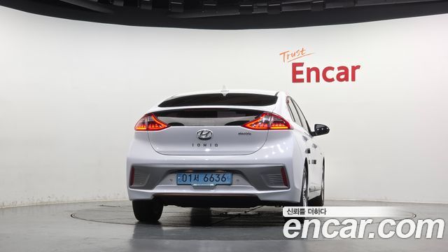 Hyundai Ioniq 2018 — photo 4