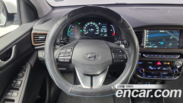 Hyundai Ioniq 2018 — photo 19