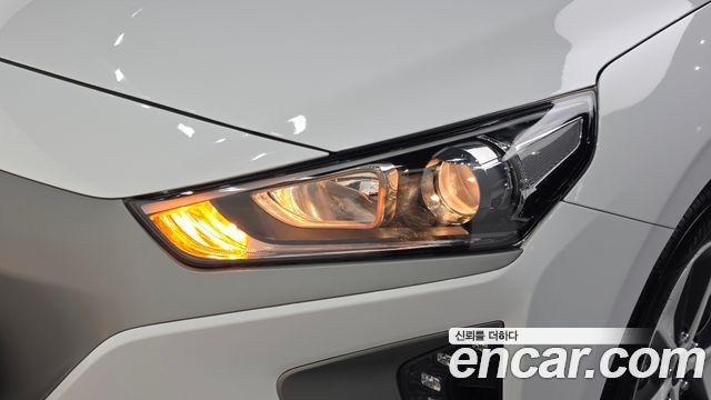 Hyundai Ioniq 2018 — photo 8