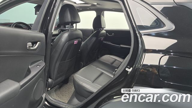 Hyundai Kona 2018 — photo 17