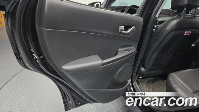 Hyundai Kona 2018 — photo 15