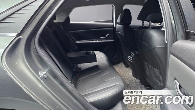 Hyundai AVANTE 2021 — photo 18