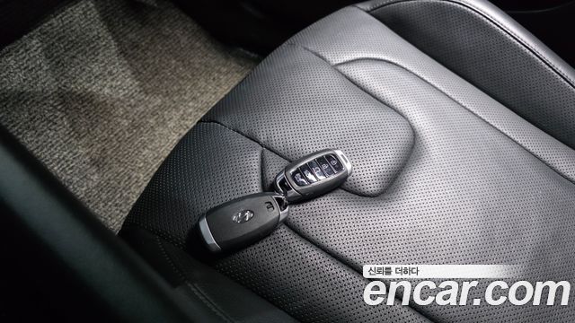 Hyundai AVANTE 2021 — photo 27