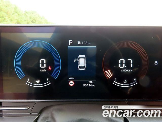 Hyundai Kona 2023 — photo 13