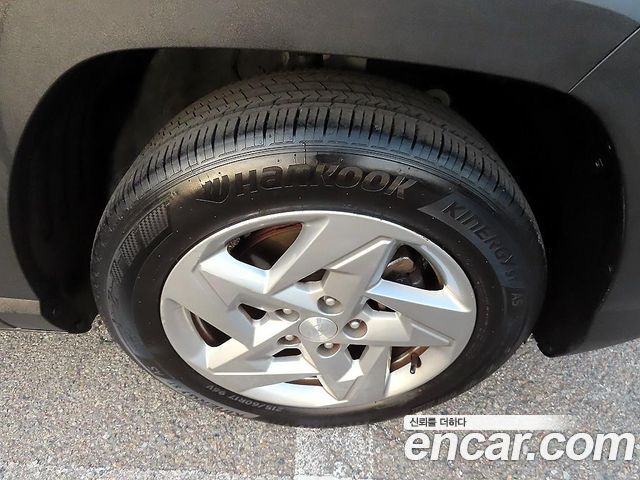 Hyundai Kona 2023 — photo 19