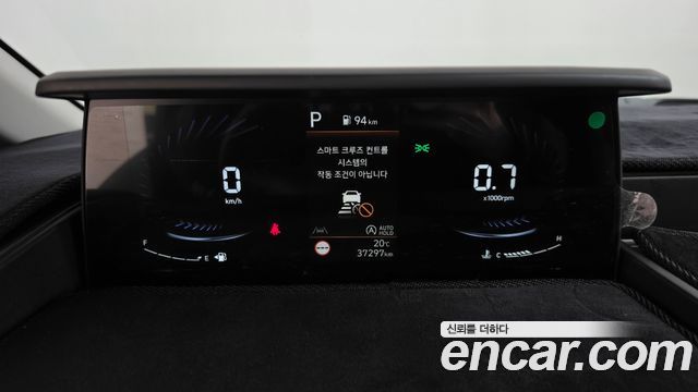 Hyundai Staria 2024 — photo 11